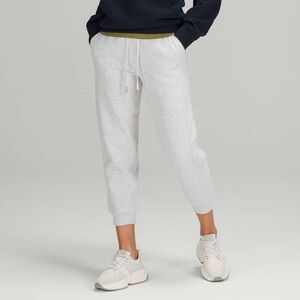 Lululemon Scuba High-Rise Cropped Jogger W6CATS